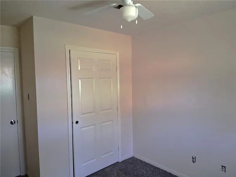 3303 Dallis Dr — Photo 17