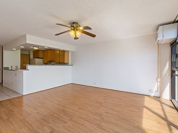 5th image of 60 N Beretania St APT 901