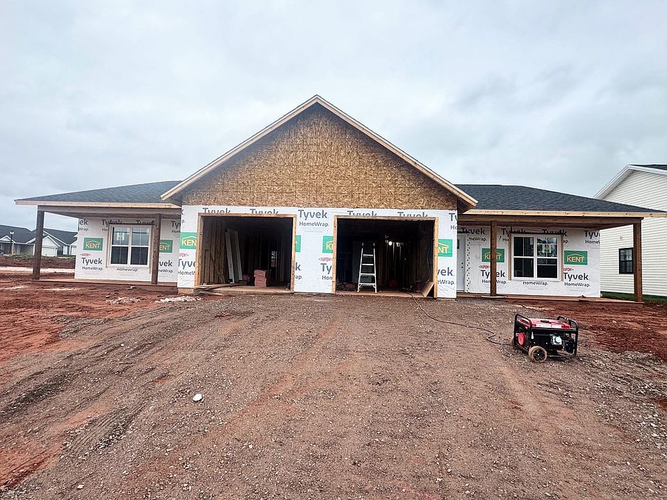 1st image of 381 Norwood Rd