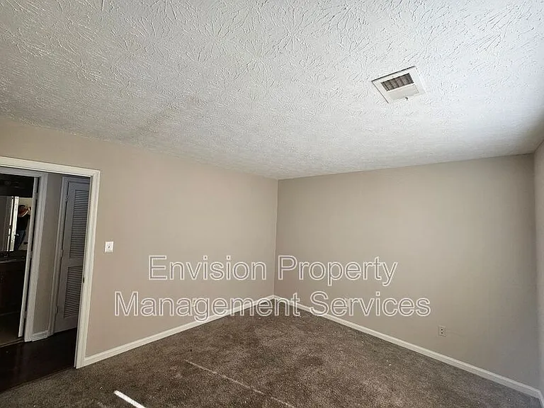 6388 Charter Way — Photo 17