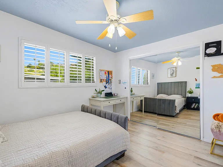 24668 Ebelden Ave — Photo 14