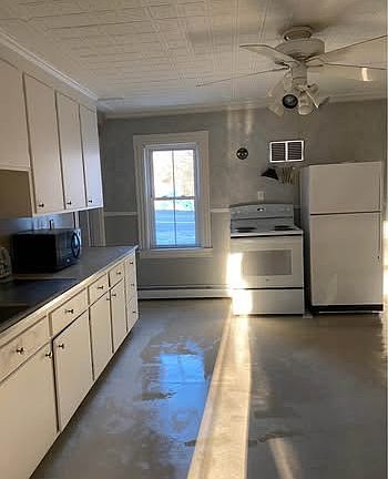 3rd image of 61 Berwick Rd #101