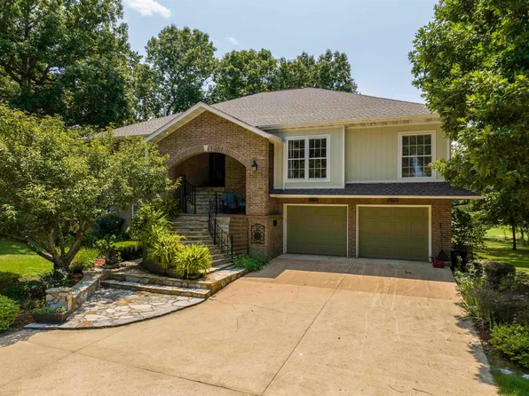 50 Spokane Dr, Cherokee Village, AR 72529