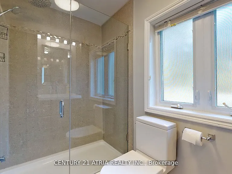 175 Riveredge Dr — Photo 22