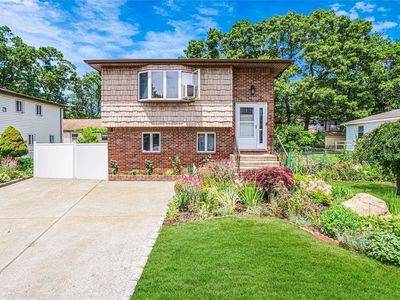 131 Stumpel Street, Brentwood, NY, 11717