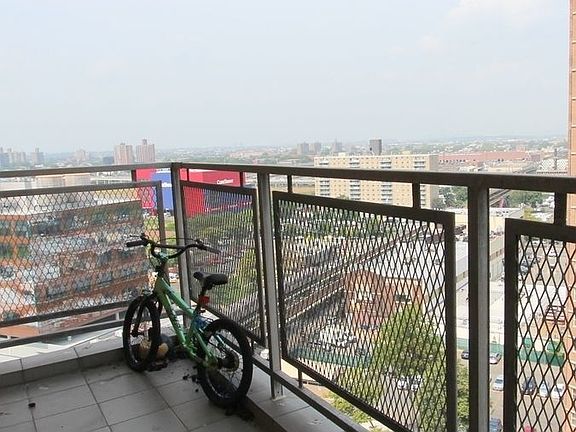 2nd image of 2940 W 5th St APT 16D