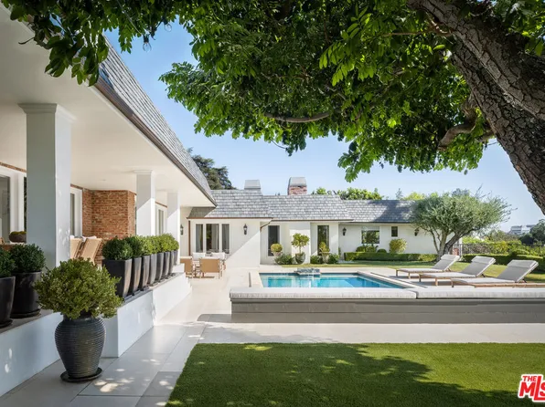 520 Stonewood Dr, Beverly Hills, CA 90210