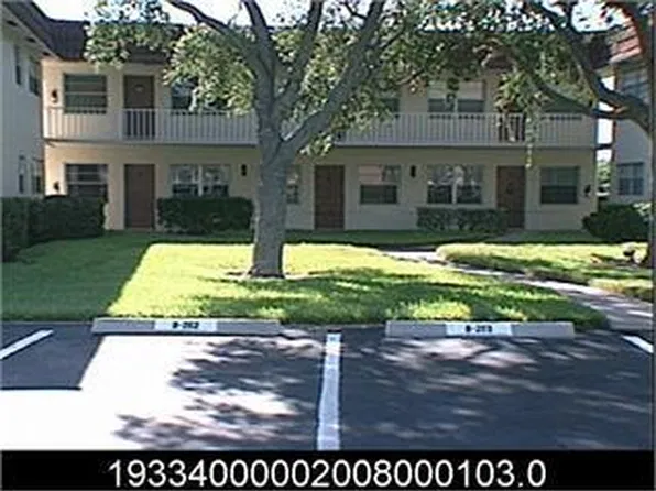 8 Vista Palm Lane #103, Vero Beach, FL 32962