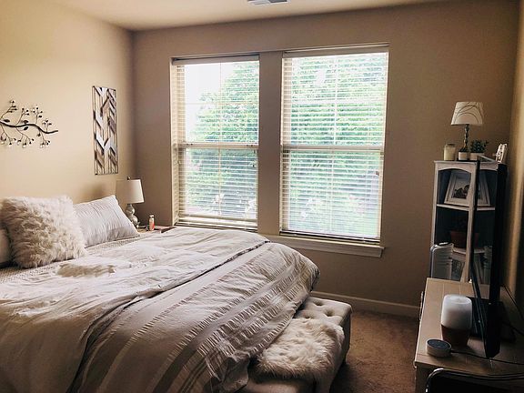 5th image of 233 W Wisconsin Ave APT 305