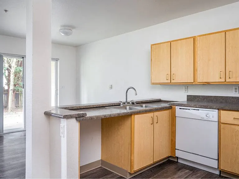 Quail Run Apartments — Photo 27