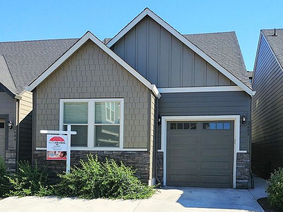 2nd image of 2605 NE 130th Ct