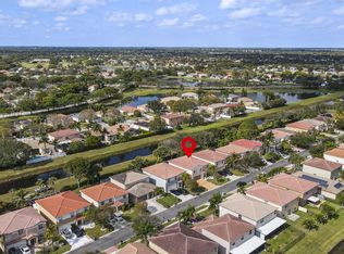 6627 Rainwood Cove Ln, Lake Worth, FL 33463