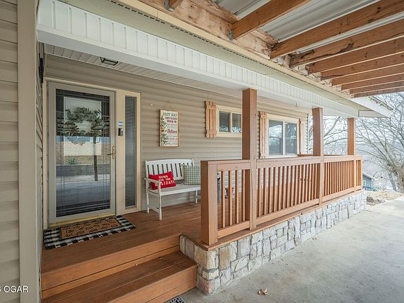 2nd image of 1904 Cherry St