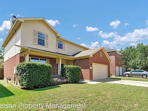2nd image of 1004 Heritage Park Dr