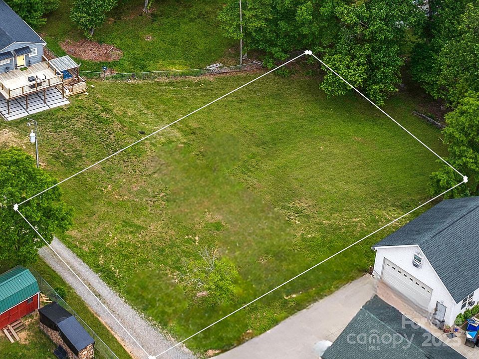 2nd image of 99999 Lorenz Ln