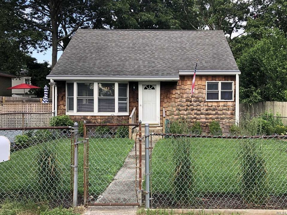1st image of 9 Birchwood Dr