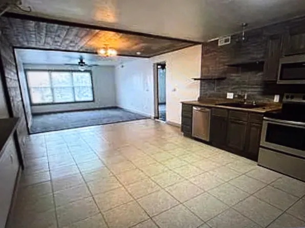 25/27 3rd St