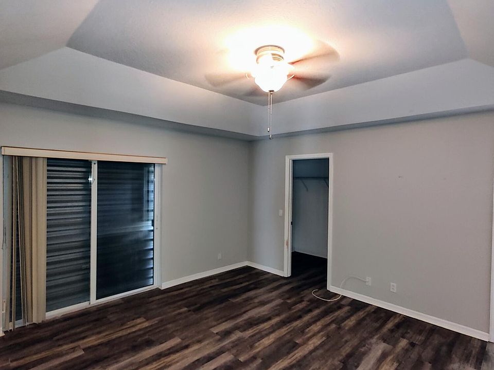 1st image of 204 SW Exora Ter Terrace