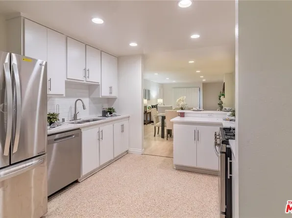 1940 N Highland Ave APT 42, Los Angeles, CA 90068