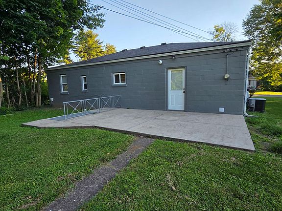 4th image of 706 Ridge Ave