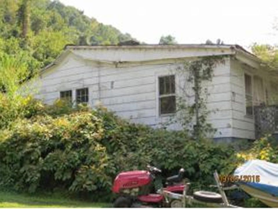 1st image of 274 Robinson Ave
