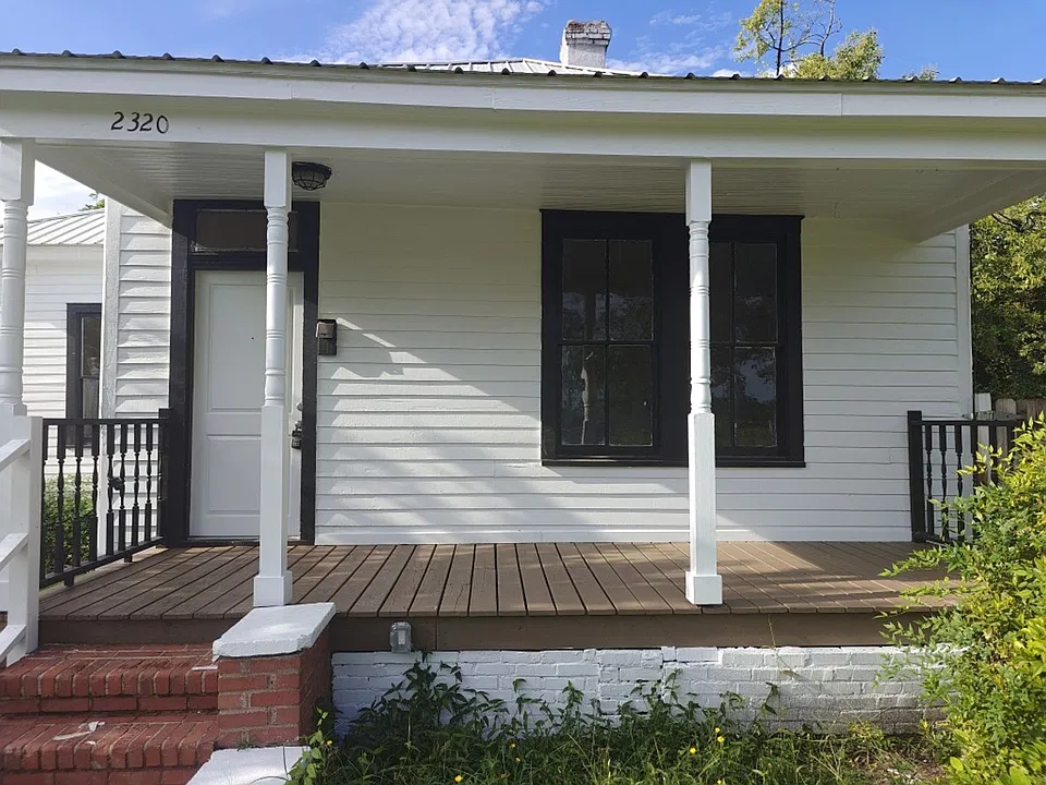 2320 Fitten St