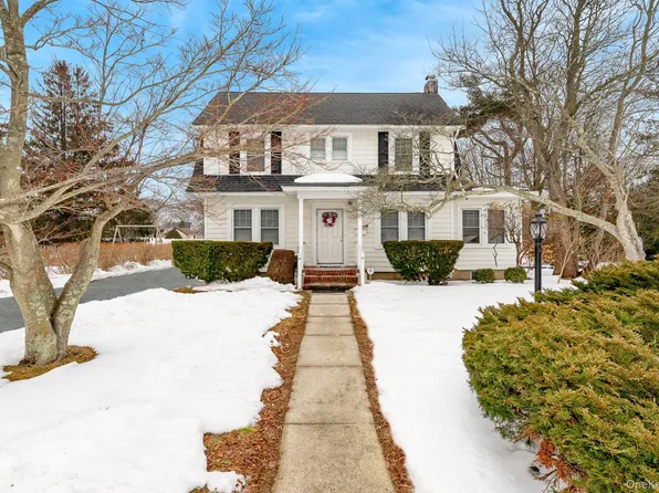 205 Jayne Avenue, Patchogue, NY 11772