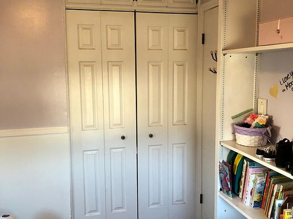Bedroom 1, closet