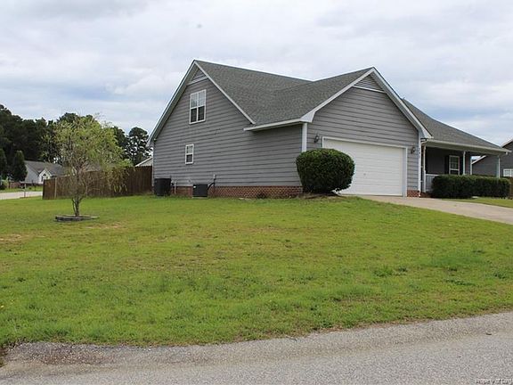3rd image of 290 Walden Green Dr