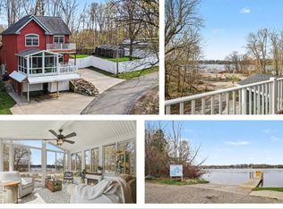 433 Dolphin St, Caledonia, MI 49316