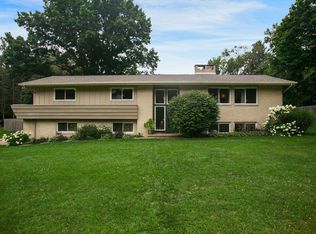 53251 Martin Ln, South Bend, IN 46635