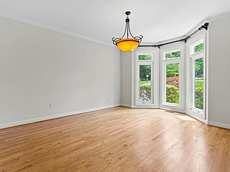 7926 Long Ridge Ct — Photo 6