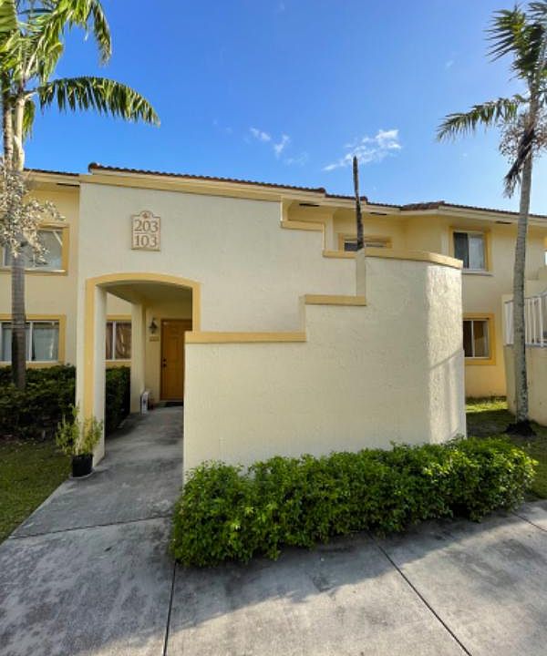 1st image of 4775 SW 62nd Ave APT 203