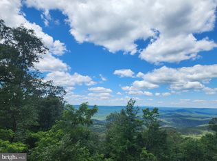 11 Lonesome Pine Ln, Paw Paw, WV 25434