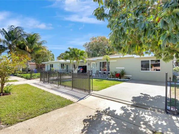 310 NE 172nd St, North Miami Beach, FL 33162