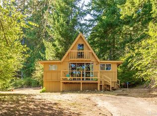 640 E Rauschert Rd, Grapeview, WA 98546