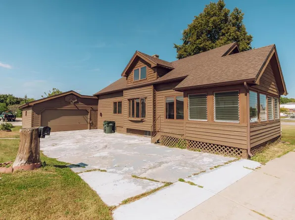 940 North Main STREET, West Bend, WI 53090