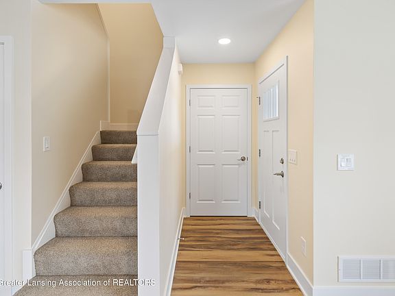 4th image of 4205 Glenburne Blvd