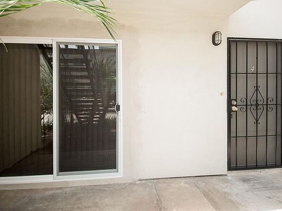 3rd image of 1038 Turquoise St #4