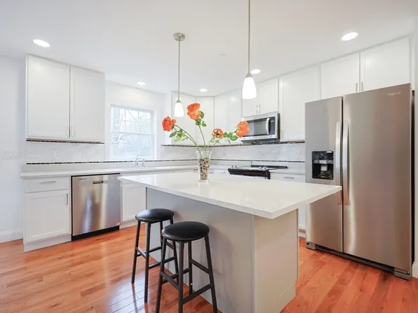 215 High St #21, Taunton, MA 02780