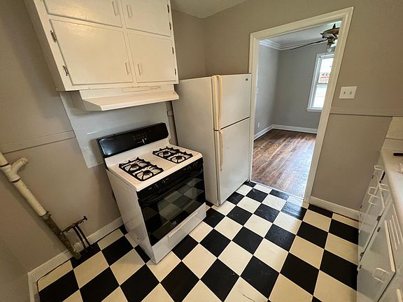 5th image of 4846 Bowen Ave