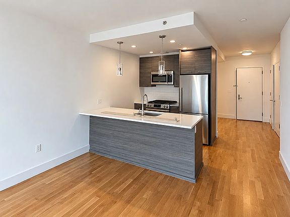 5th image of 241 Atlantic Ave #4K
