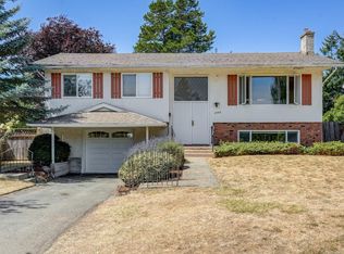 3988 Birchwood St, Saanich, BC