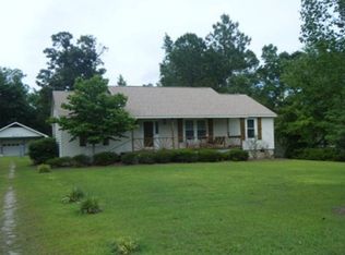 175 Horseshoe Ln, Burgaw, NC 28425