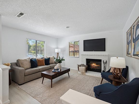 3rd image of 338 Park Place Drive