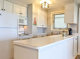 1800 Shady Shore Dr, Manitou Beach, MI 49253