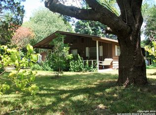611 Pecan St, Canyon Lake, TX 78133