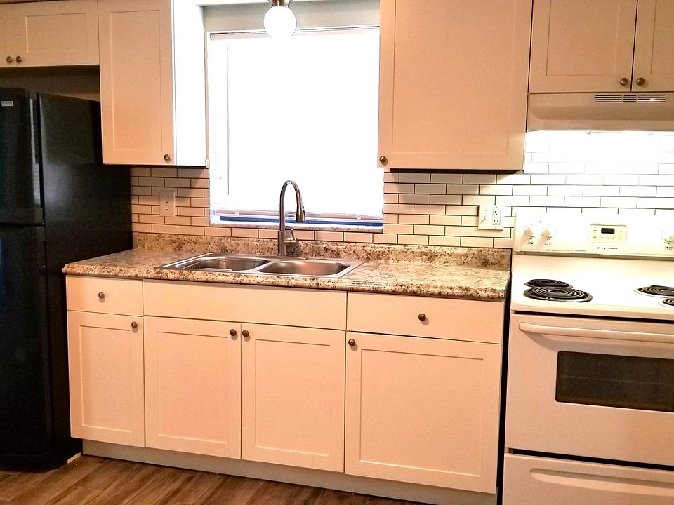 1st image of 5865 Crestmont Ave