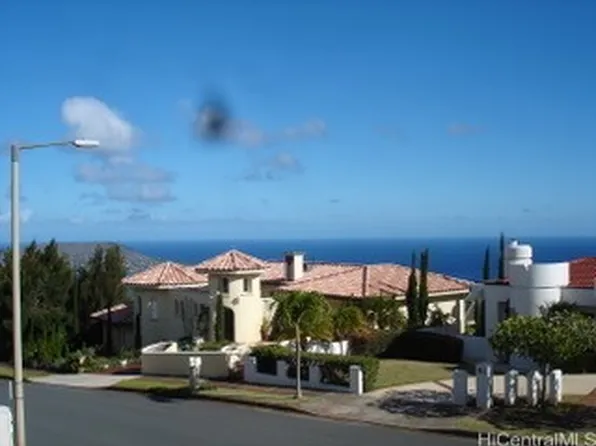97 Moaniala Pl, Honolulu, HI 96821