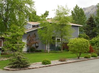 18528 S Kanaga Loop, Eagle River, AK 99577